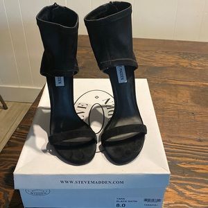 Steve Madden black satin heels with cuff